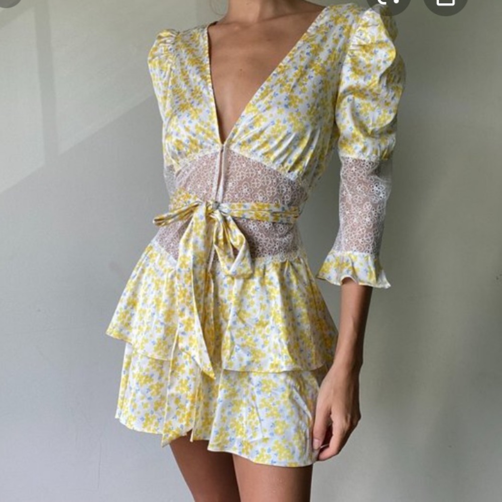 NWT For Love and Lemons Daffodil Robe